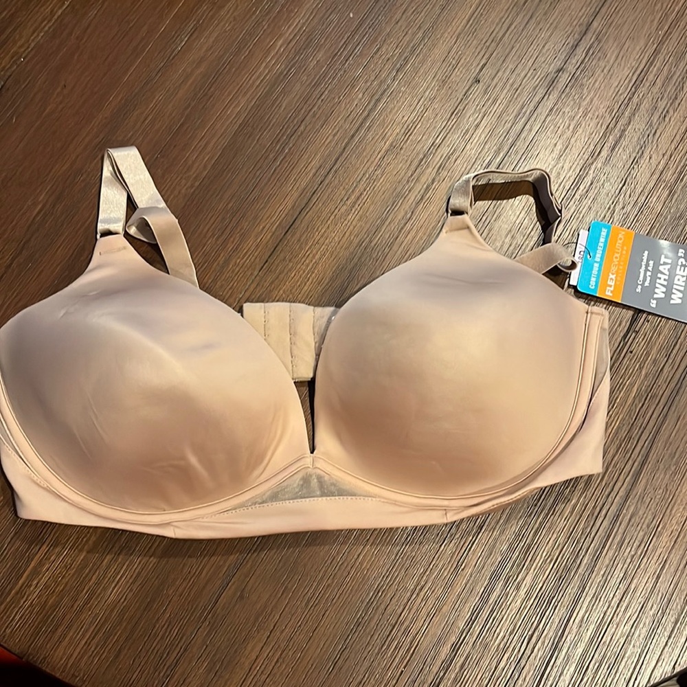 NWT Warner’s Bra